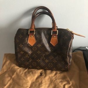Authentic Louis Vuitton Speedy 25